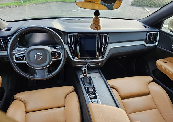 Volvo V60 cena 98500 przebieg: 164354, rok produkcji 2019 z Bydgoszcz małe 781